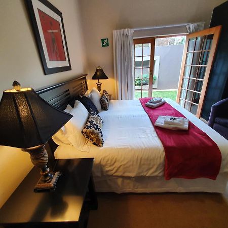 7Th Street Guesthouse Γιοχάνεσμπουργκ Εξωτερικό φωτογραφία